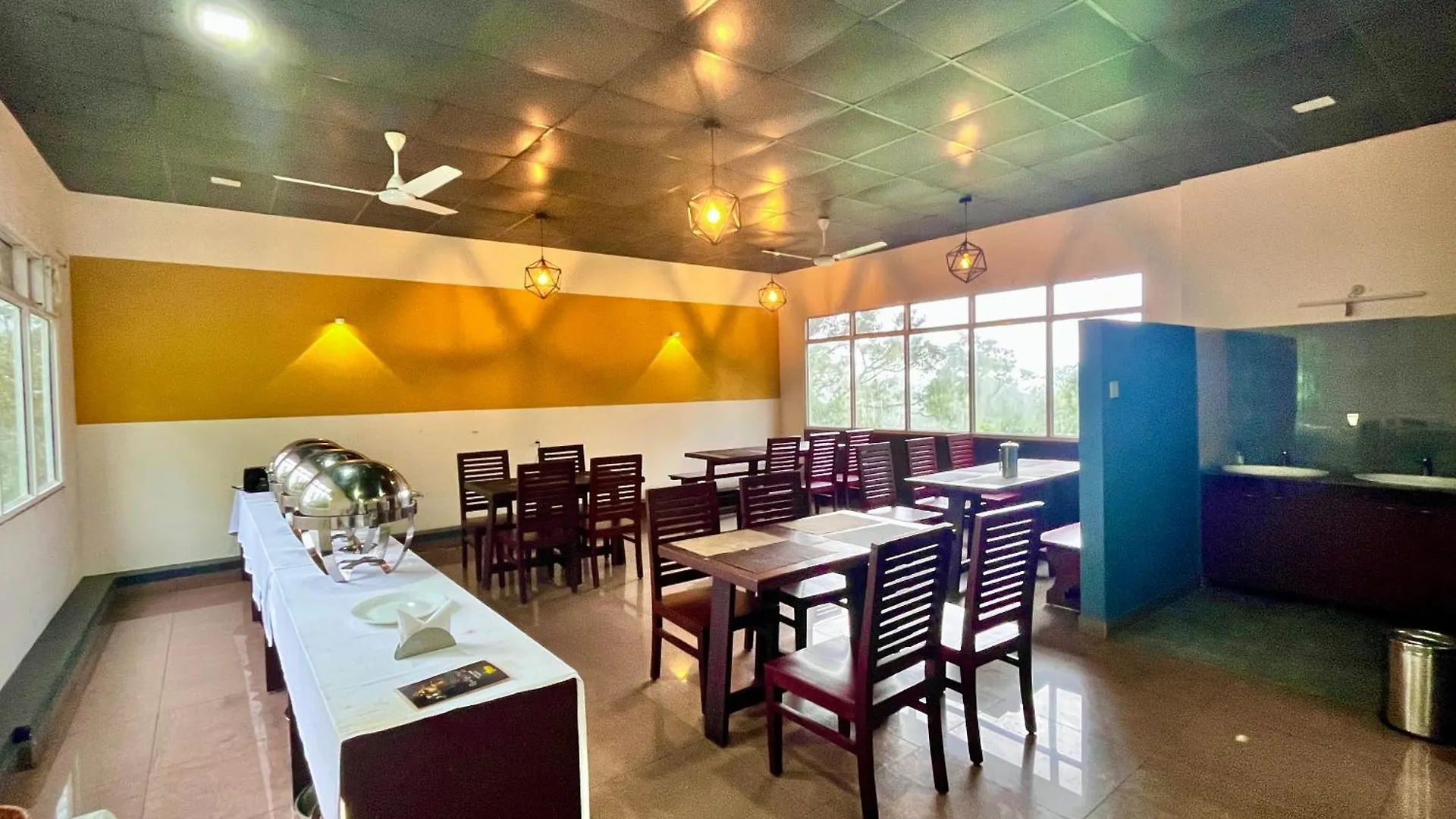 Ξενοδοχείο Nature Valley Farmhouse Resort By Raarees, Munnar #Lap Of Nature #Premium Rooms #Big Parking #Scenic View #Garden With Fireplace #Property Of The Year