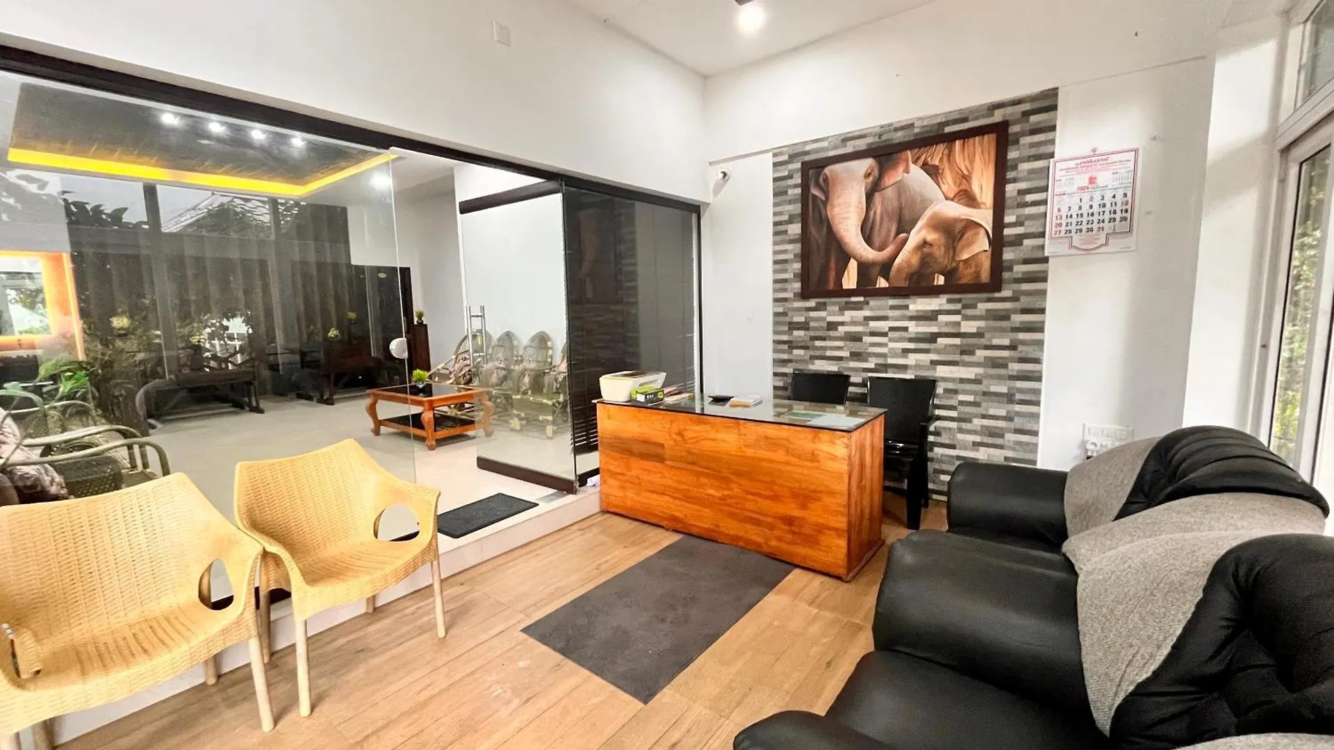 Nature Valley Farmhouse Resort By Raarees, Munnar #Lap Of Nature #Premium Rooms #Big Parking #Scenic View #Garden With Fireplace #Property Of The Year 4*,  Индия